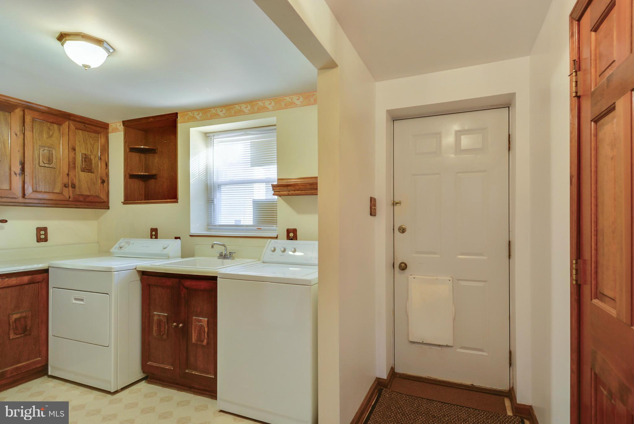 HILLCREST ORCHARDS - Residential
