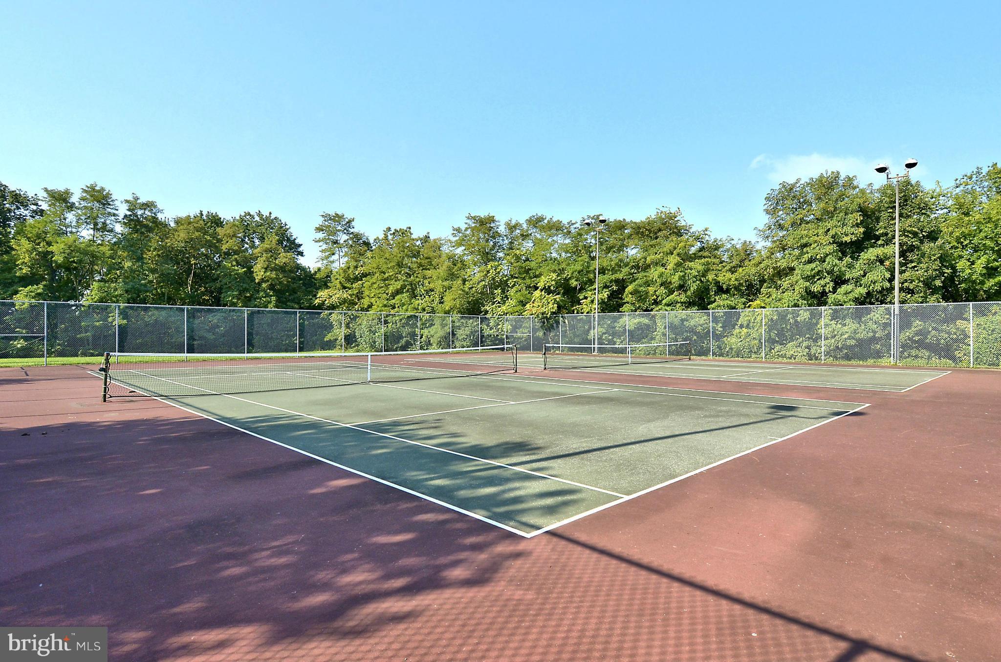 HILLCREST ORCHARDS - Residential