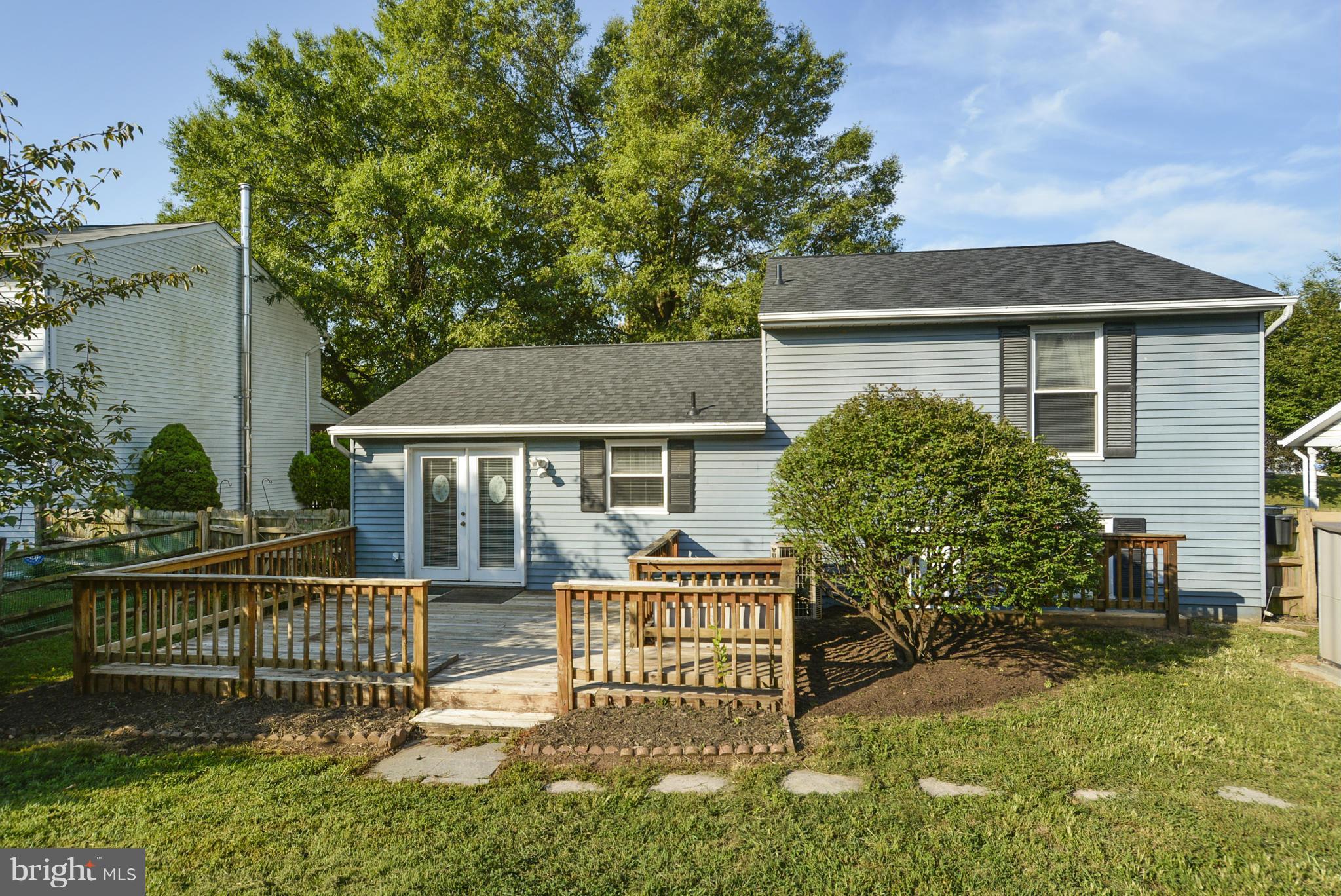 HILLCREST ORCHARDS - Residential