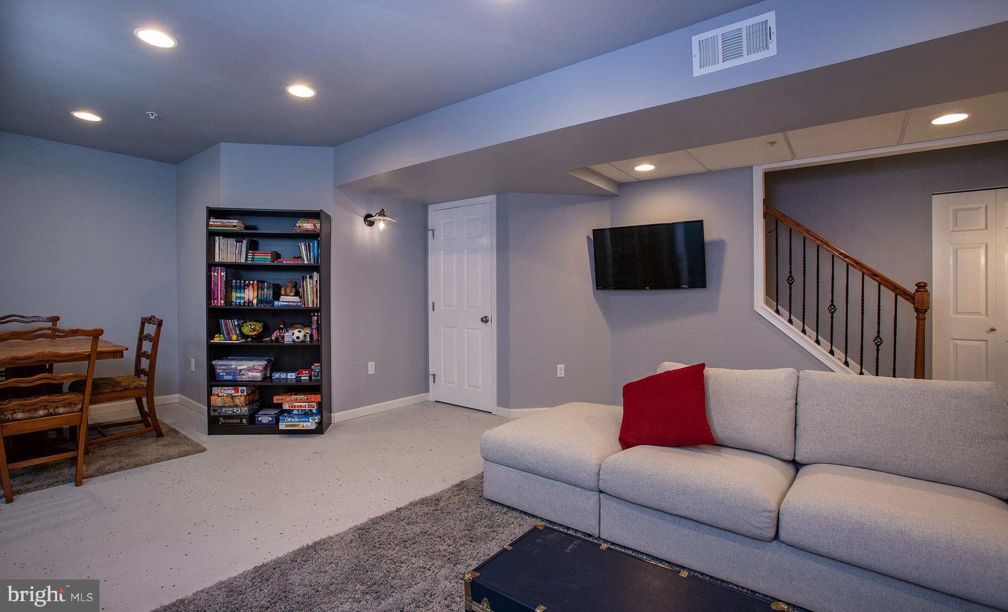 ORCHARD GLEN - Residential