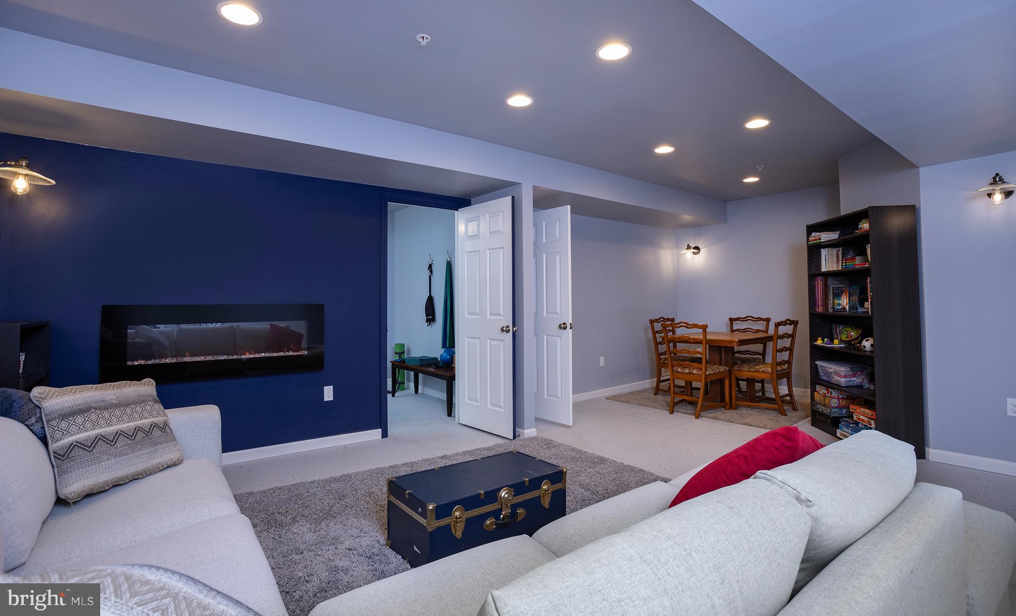 ORCHARD GLEN - Residential