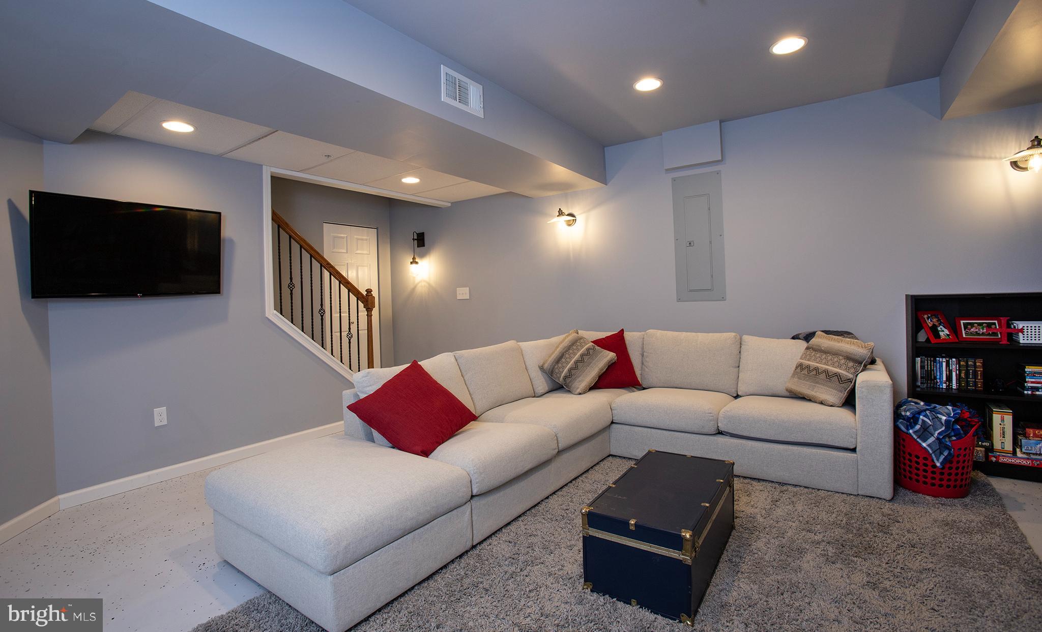 ORCHARD GLEN - Residential