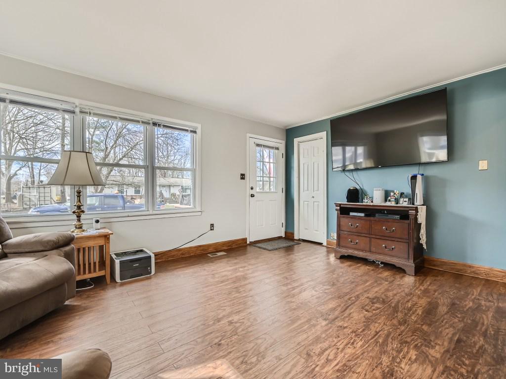 FRANKLIN MANOR - Residential