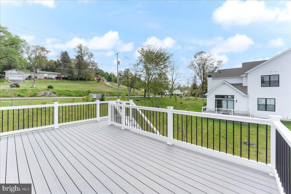 SAWMILL COURT - Residential
