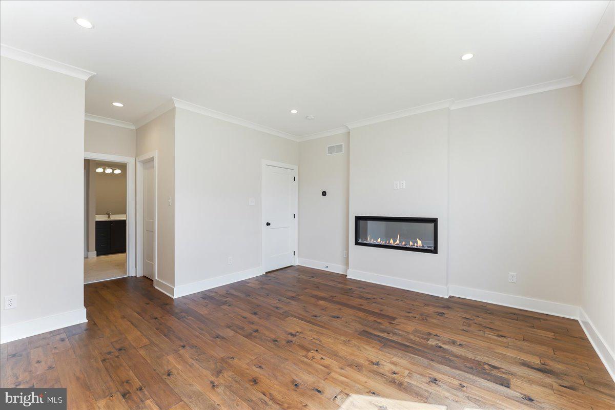 SAWMILL COURT - Residential