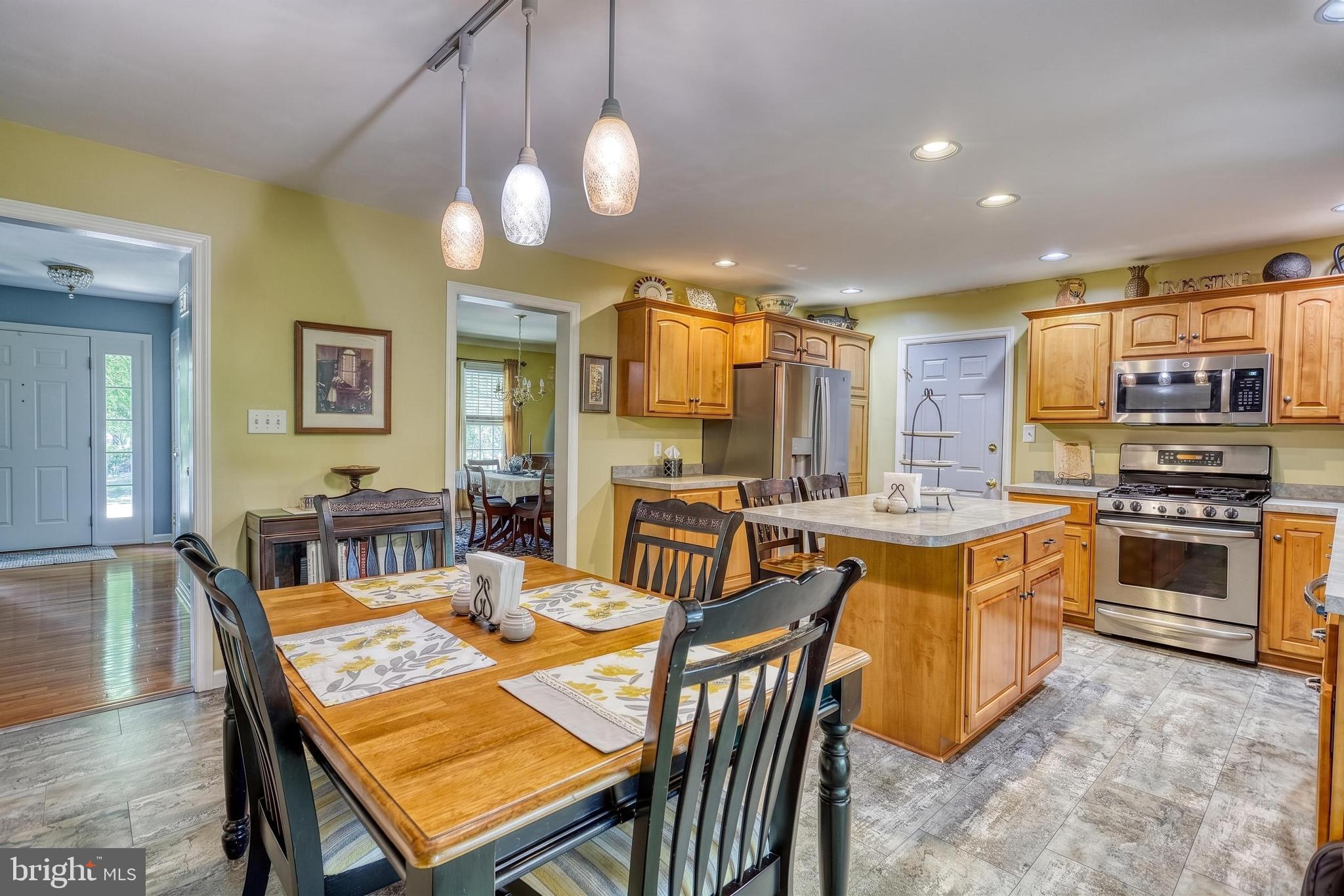 CHESTNUT RIDGE - Residential