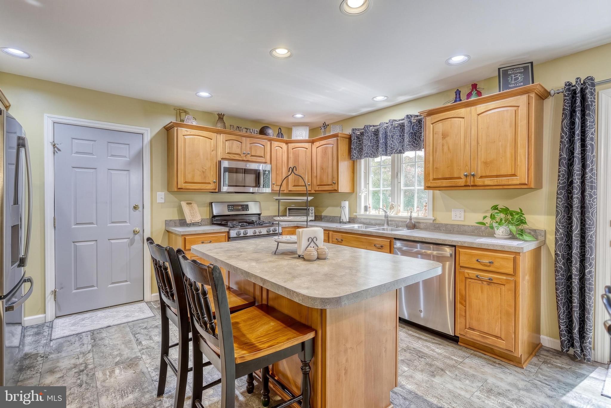 CHESTNUT RIDGE - Residential