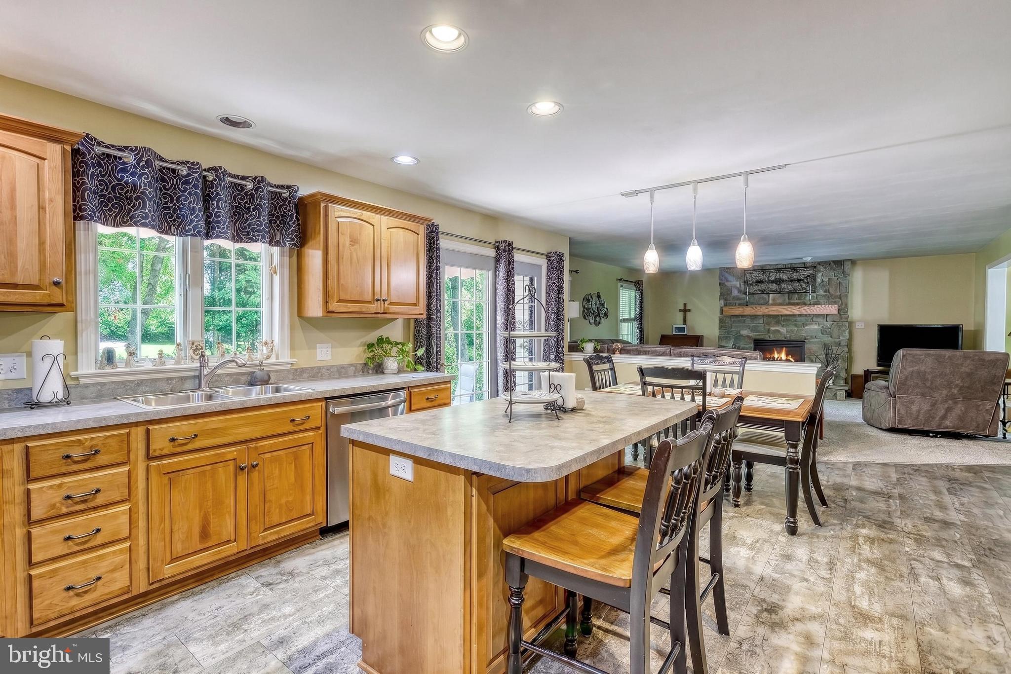 CHESTNUT RIDGE - Residential