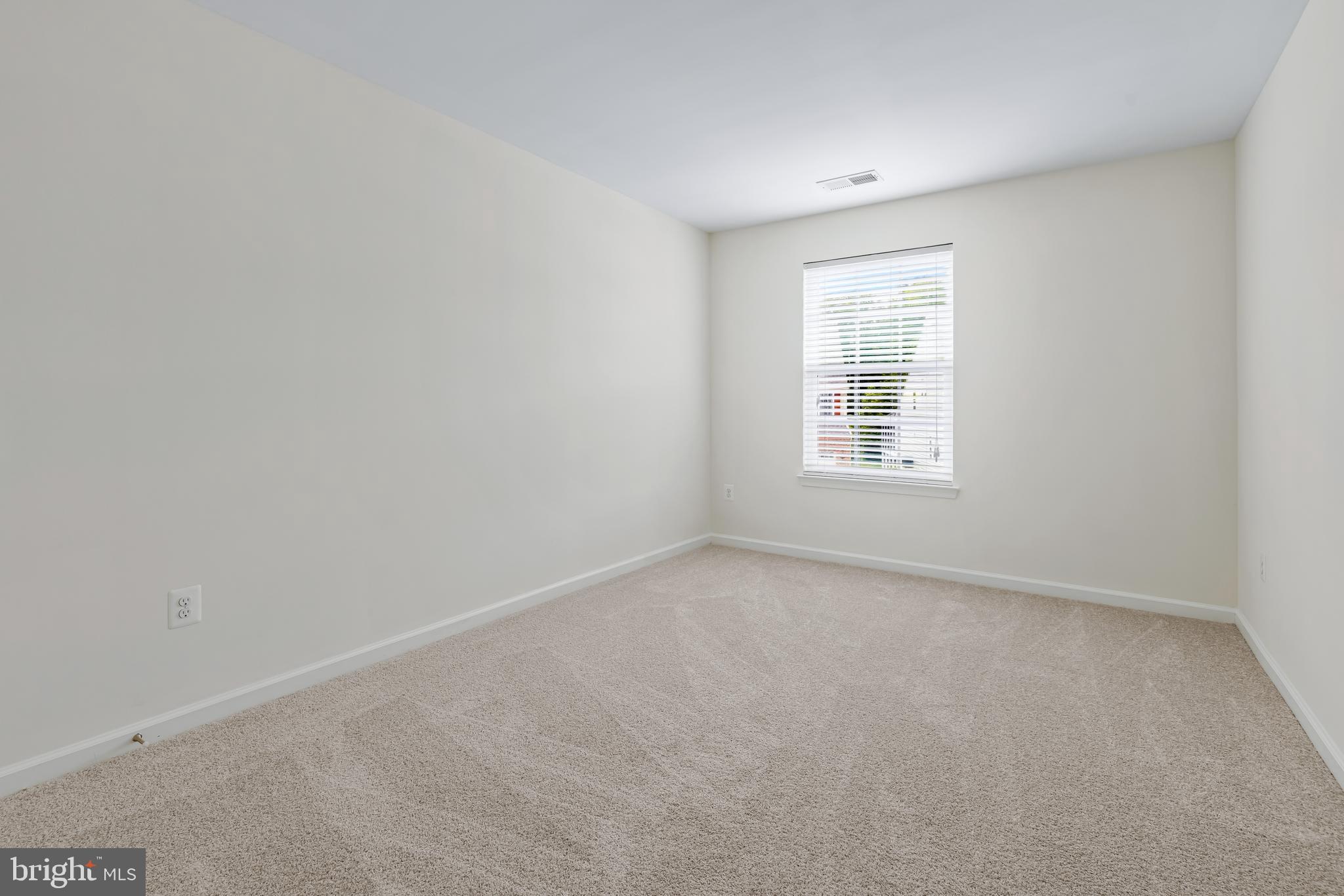 FALLSTON COMMONS - Residential