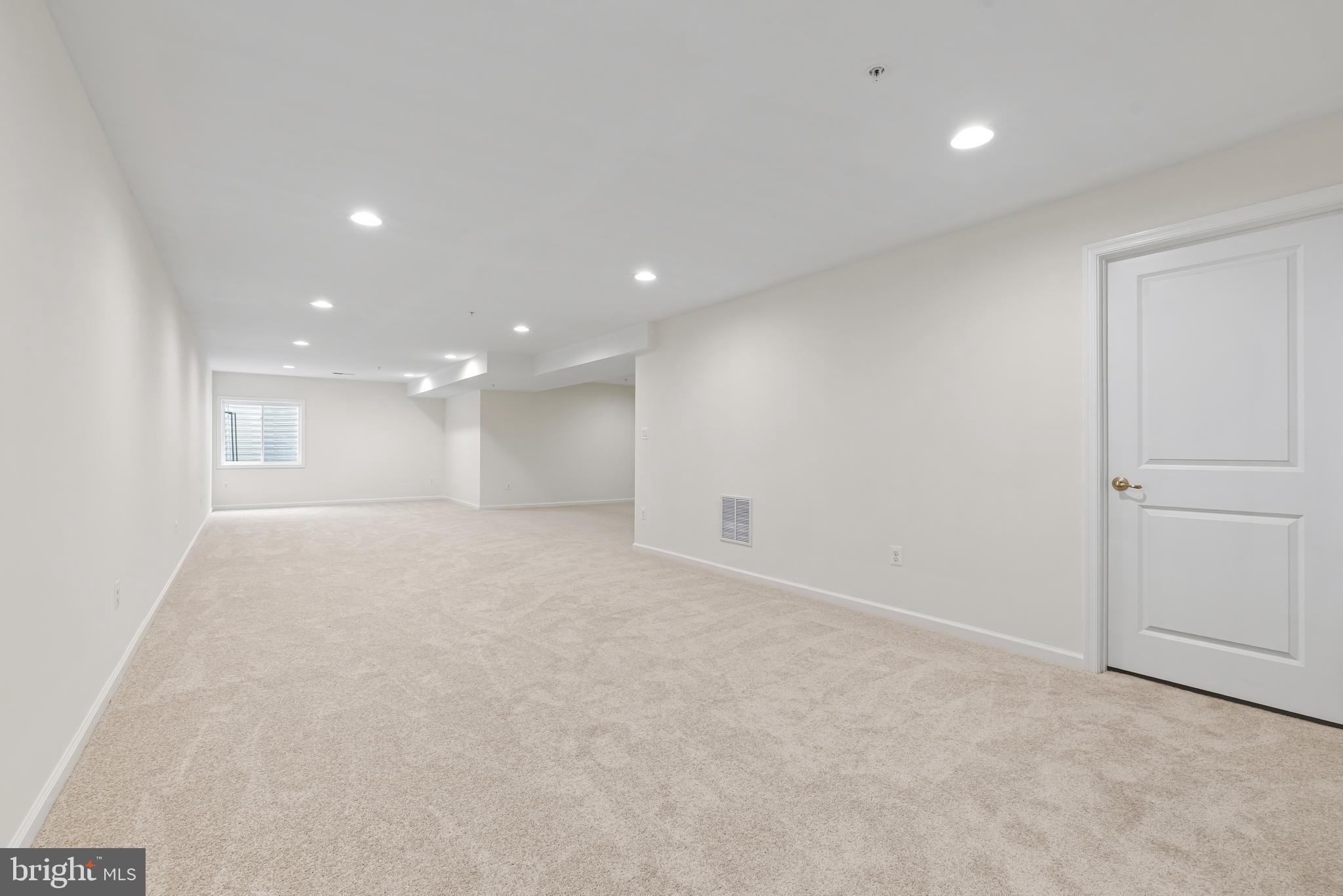 FALLSTON COMMONS - Residential