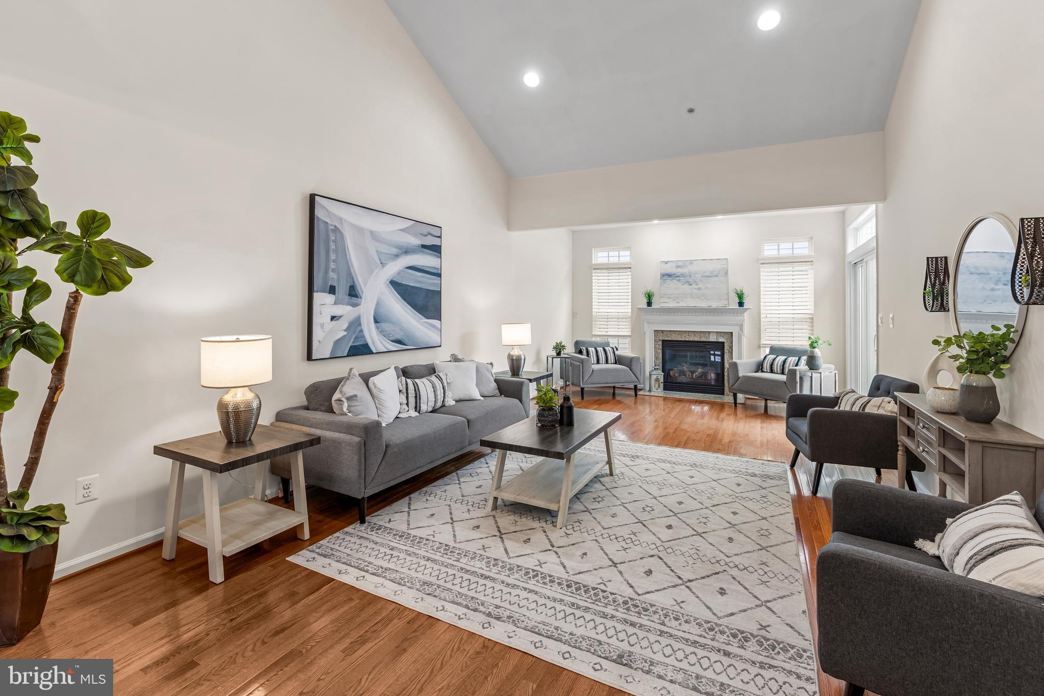 FALLSTON COMMONS - Residential