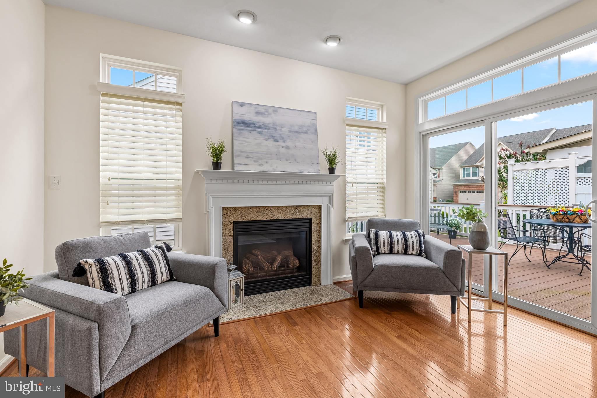 FALLSTON COMMONS - Residential