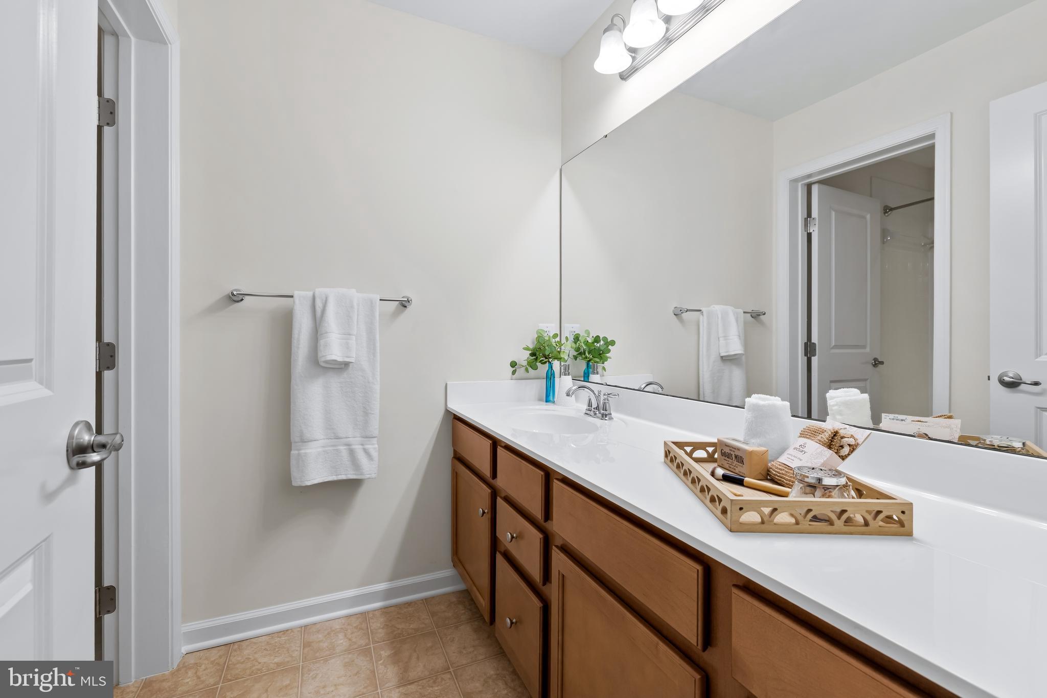 FALLSTON COMMONS - Residential