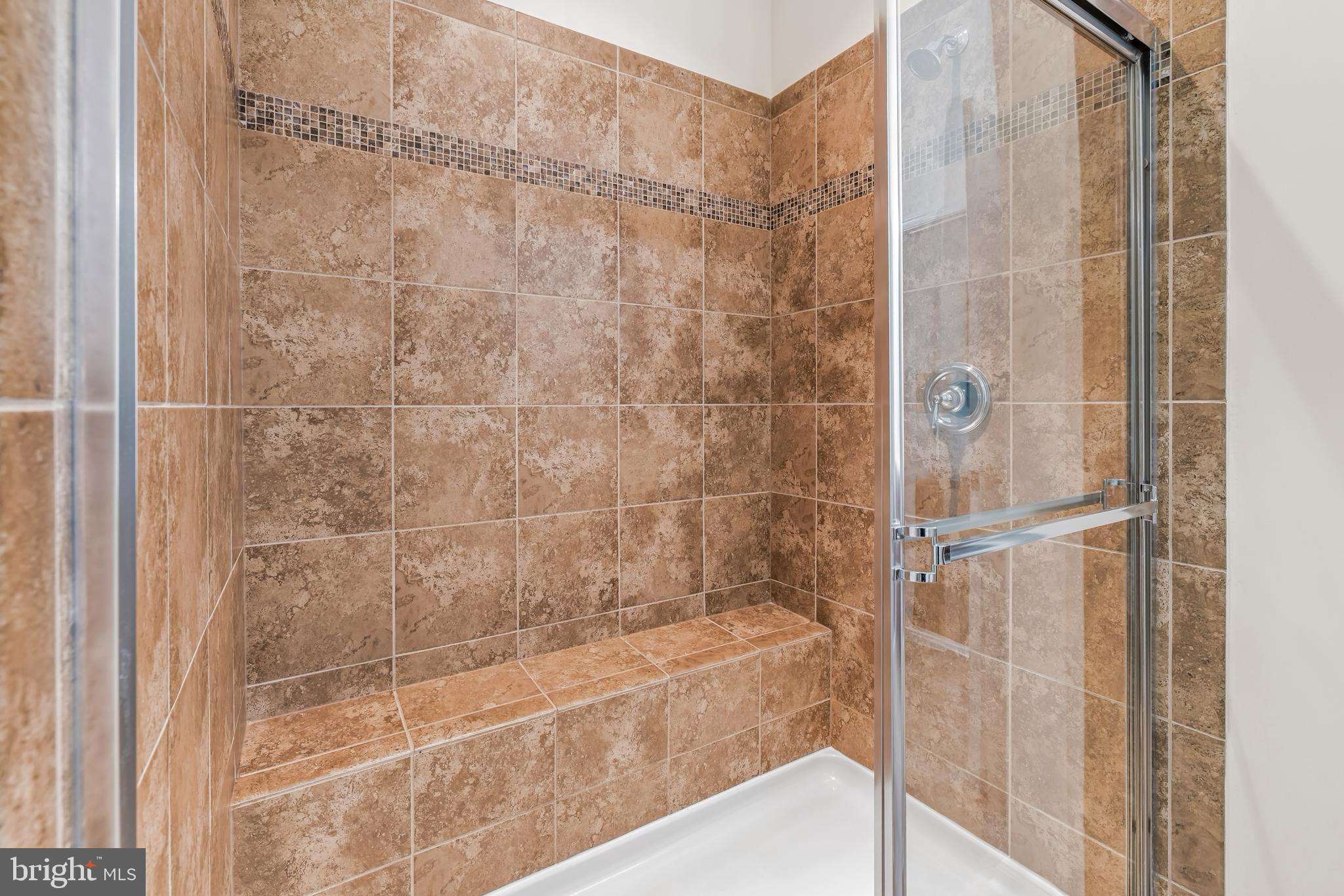 FALLSTON COMMONS - Residential