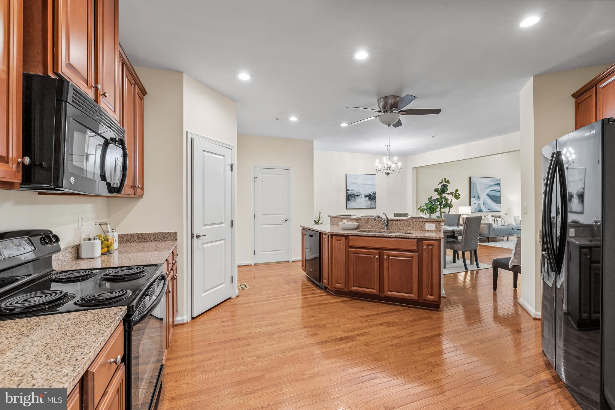 FALLSTON COMMONS - Residential