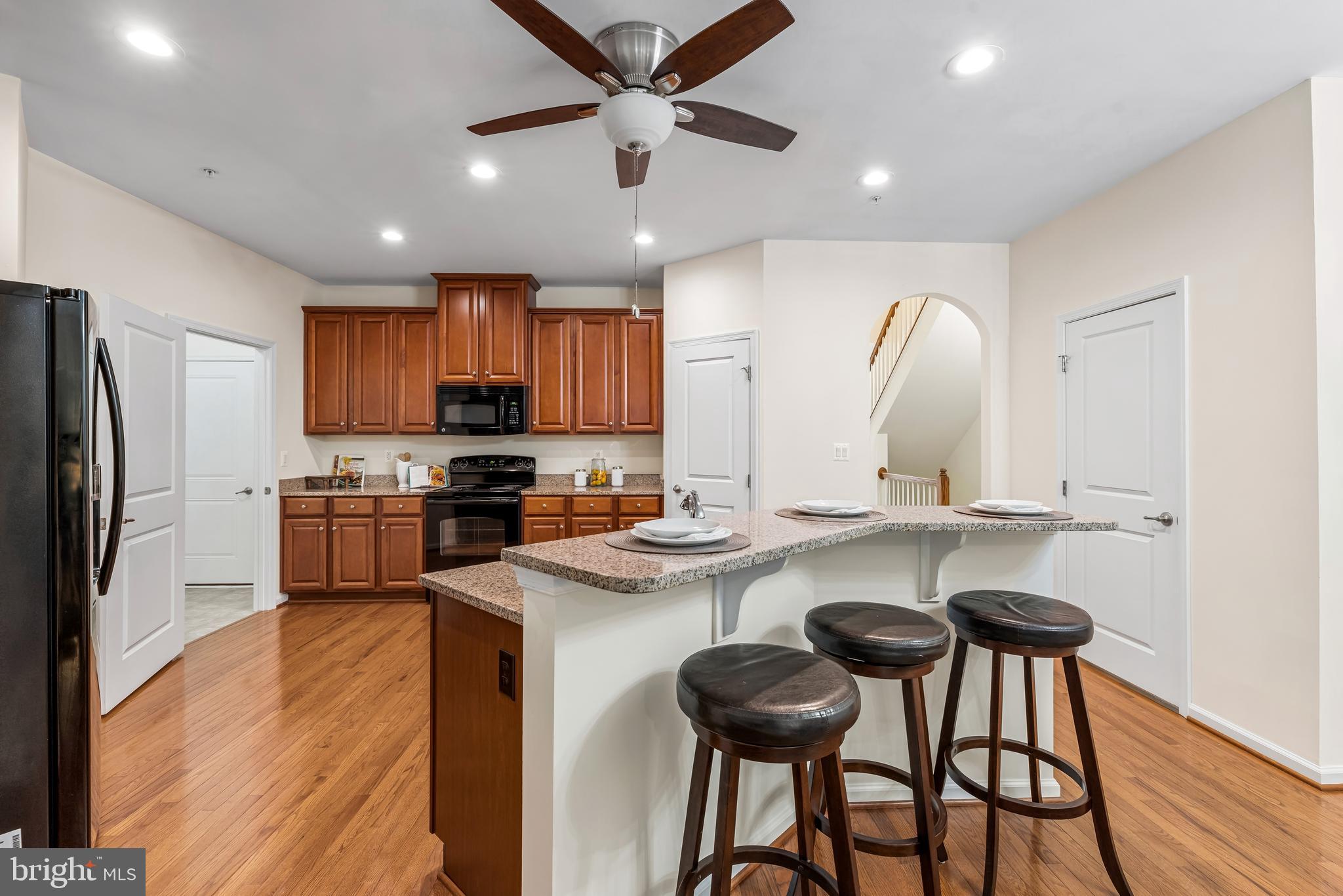 FALLSTON COMMONS - Residential