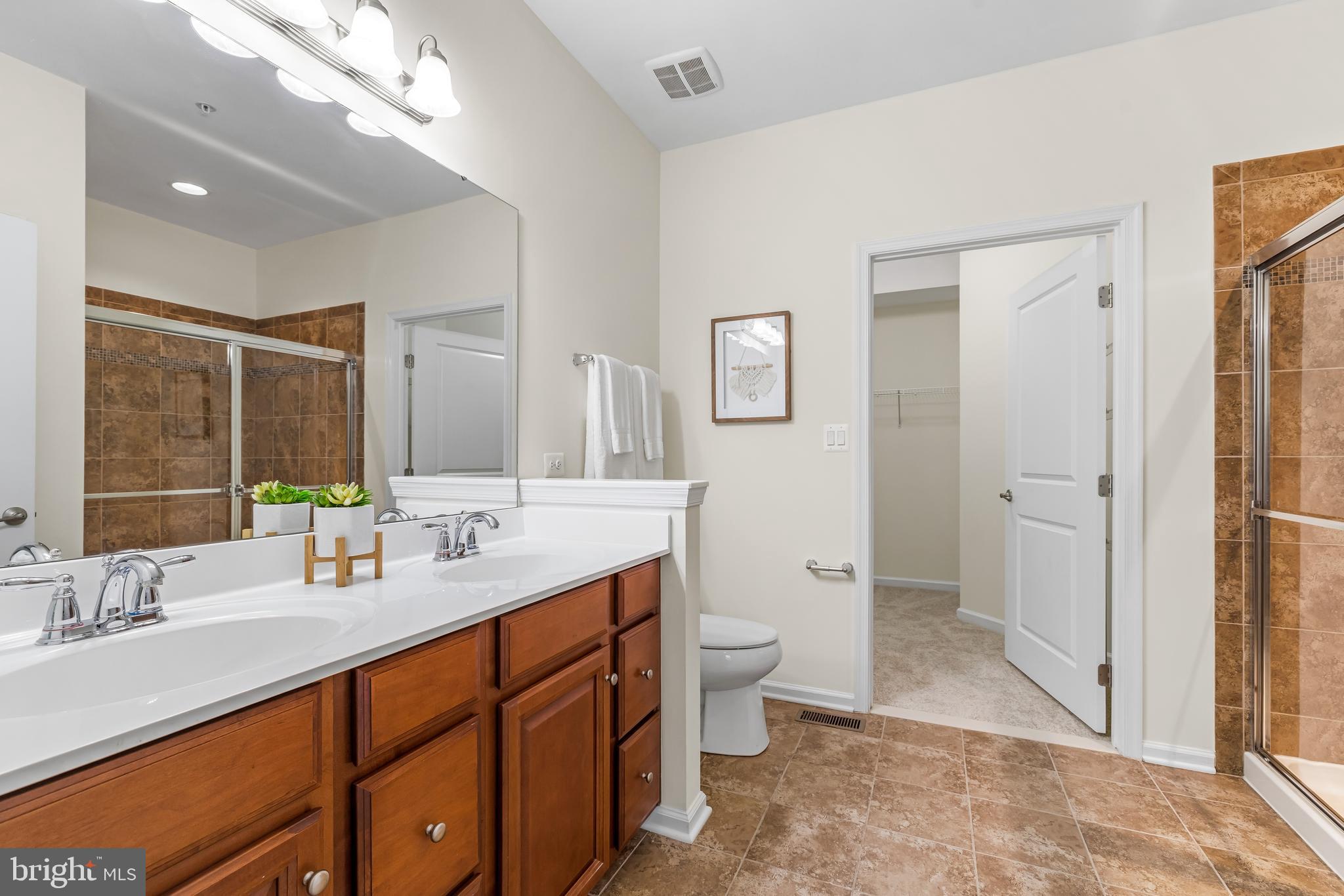 FALLSTON COMMONS - Residential