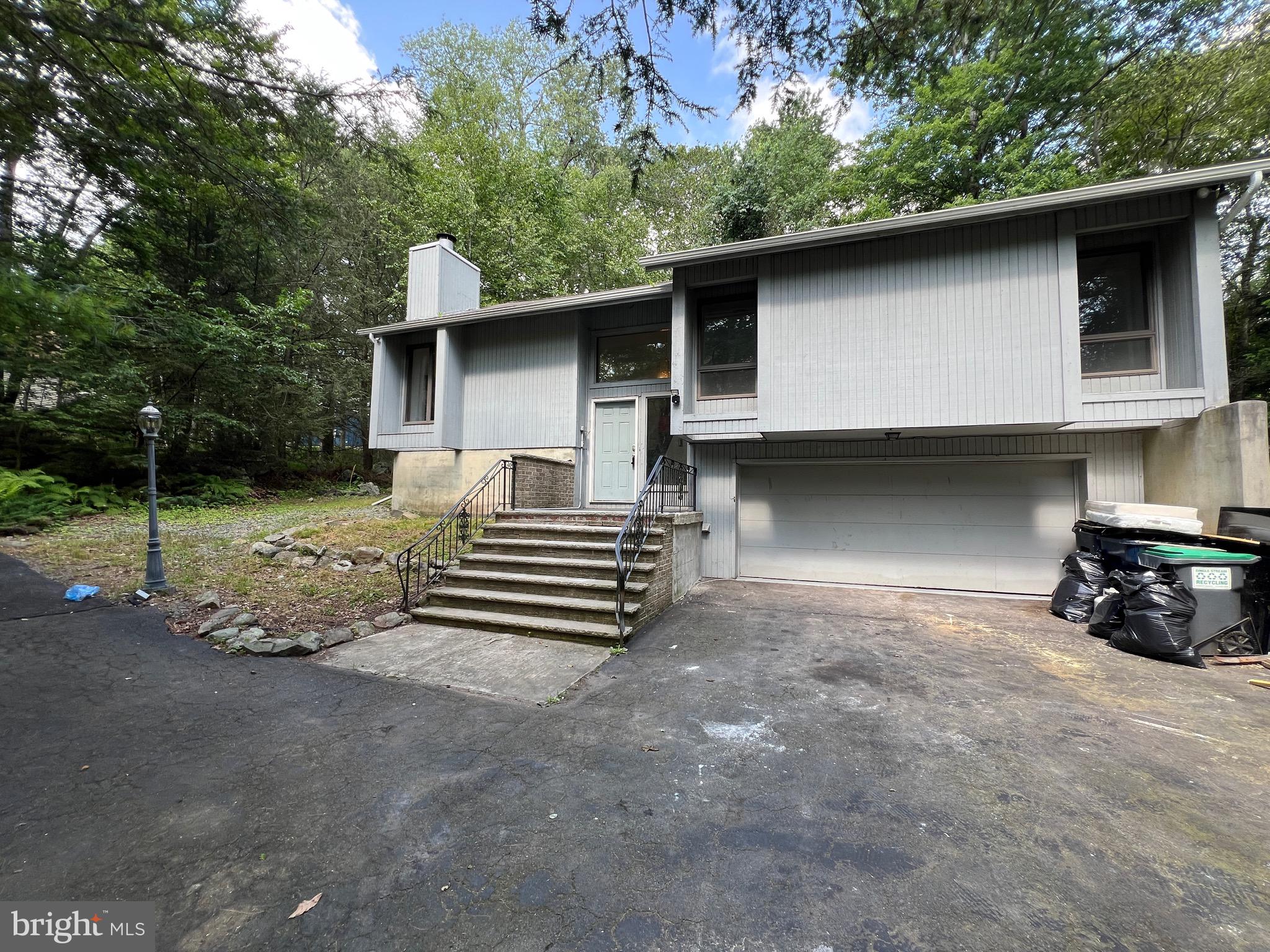 POCONO FARMS - Residential