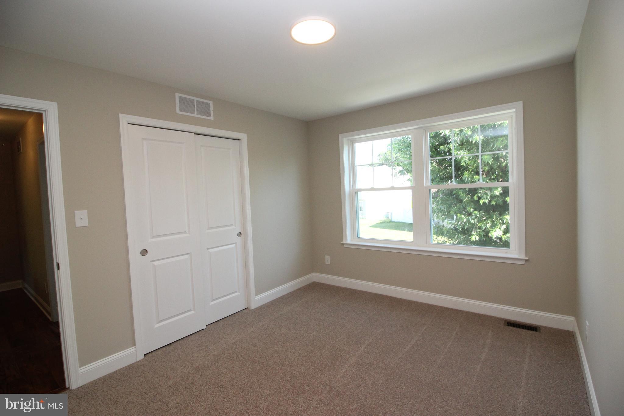 MILL CREEK FARMS - Residential