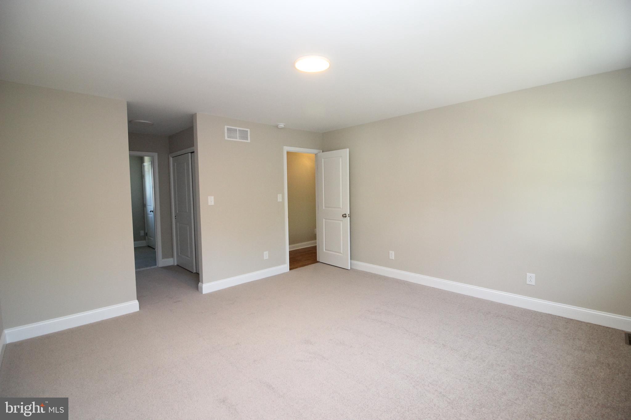 MILL CREEK FARMS - Residential