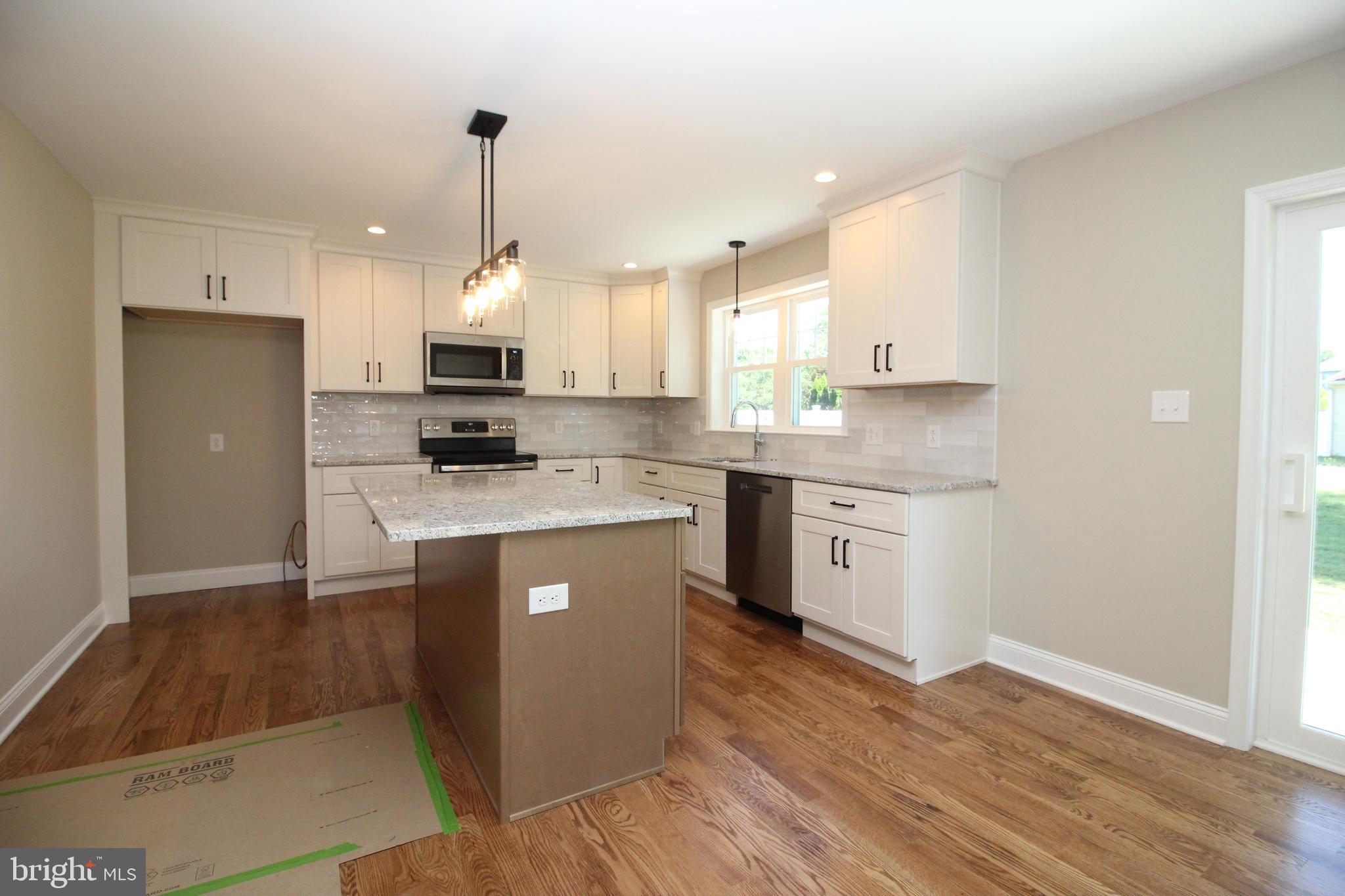 MILL CREEK FARMS - Residential