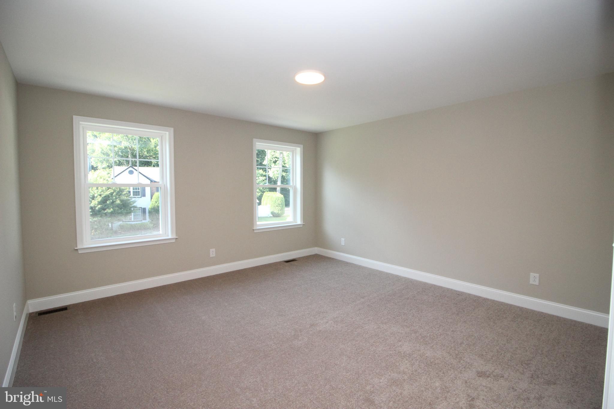 MILL CREEK FARMS - Residential