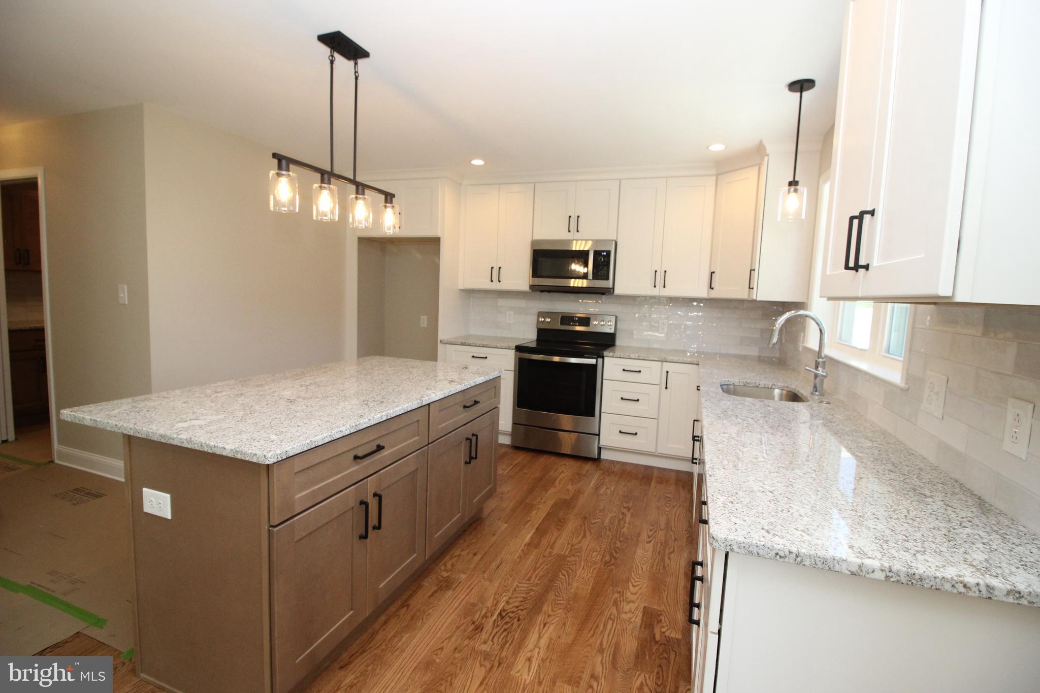 MILL CREEK FARMS - Residential