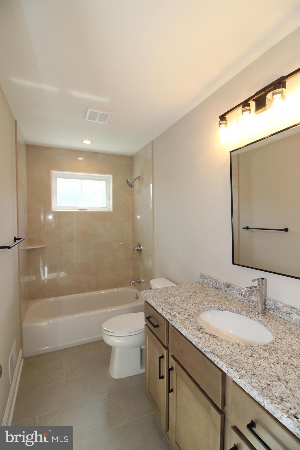MILL CREEK FARMS - Residential