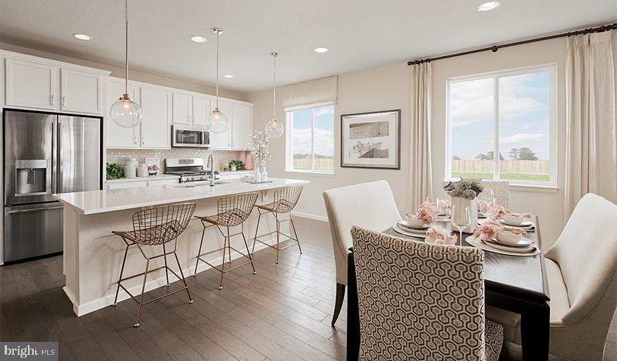 SEASONS AT ROUND MILL MEADOWS - Residential