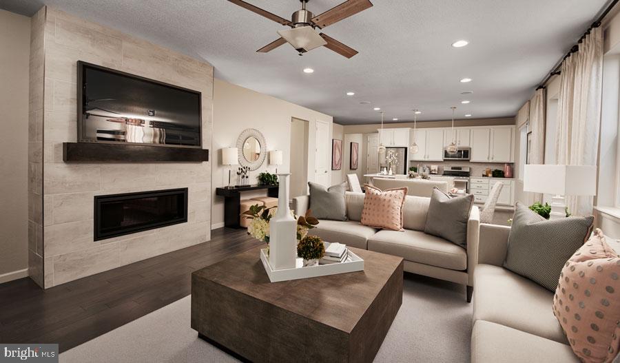 SEASONS AT ROUND MILL MEADOWS - Residential