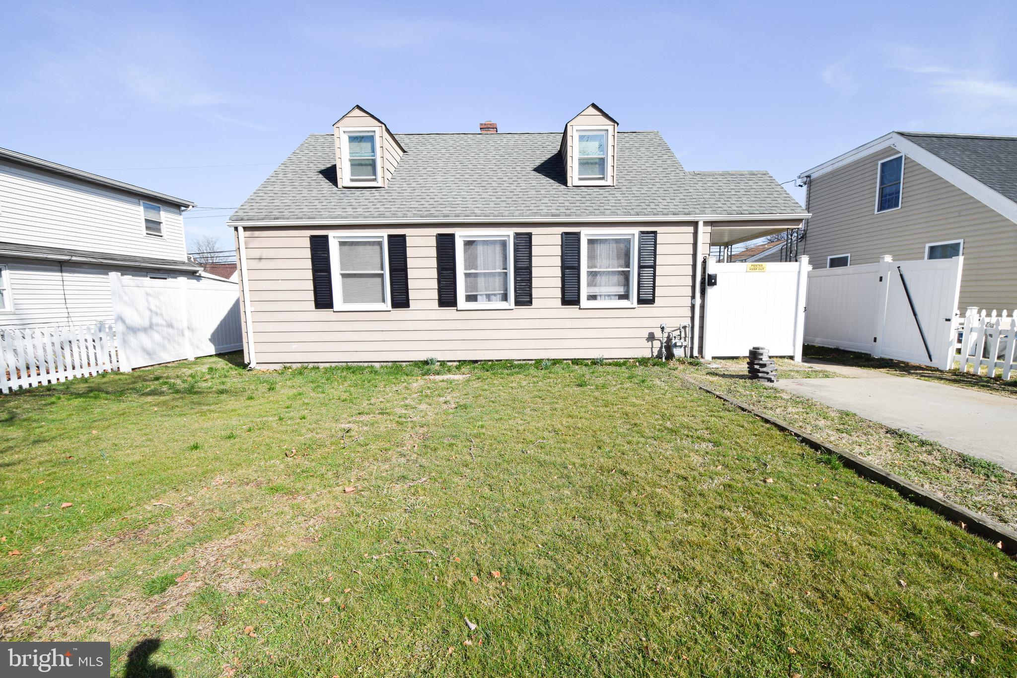 Be sure to see VIRTUAL TOUR for a 3D tour of the home!   Be the first to see this amazing single family home, with a great back yard, many new features, move in ready, and less than the price of a townhome.   Affordability, proximity to your job, access to WATER, long standing community feel,  everything is local.  Live here or invest here, either way you win!!
