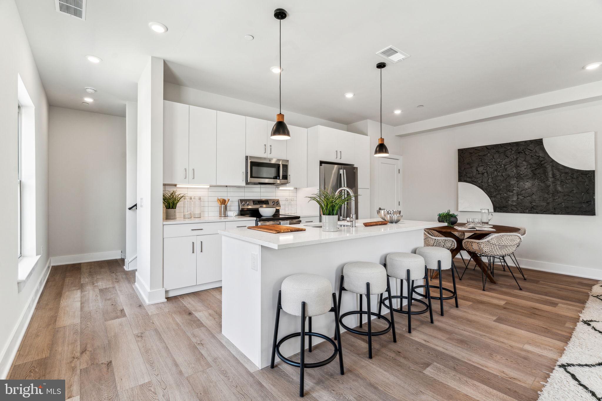 EAST FALLS - Residential