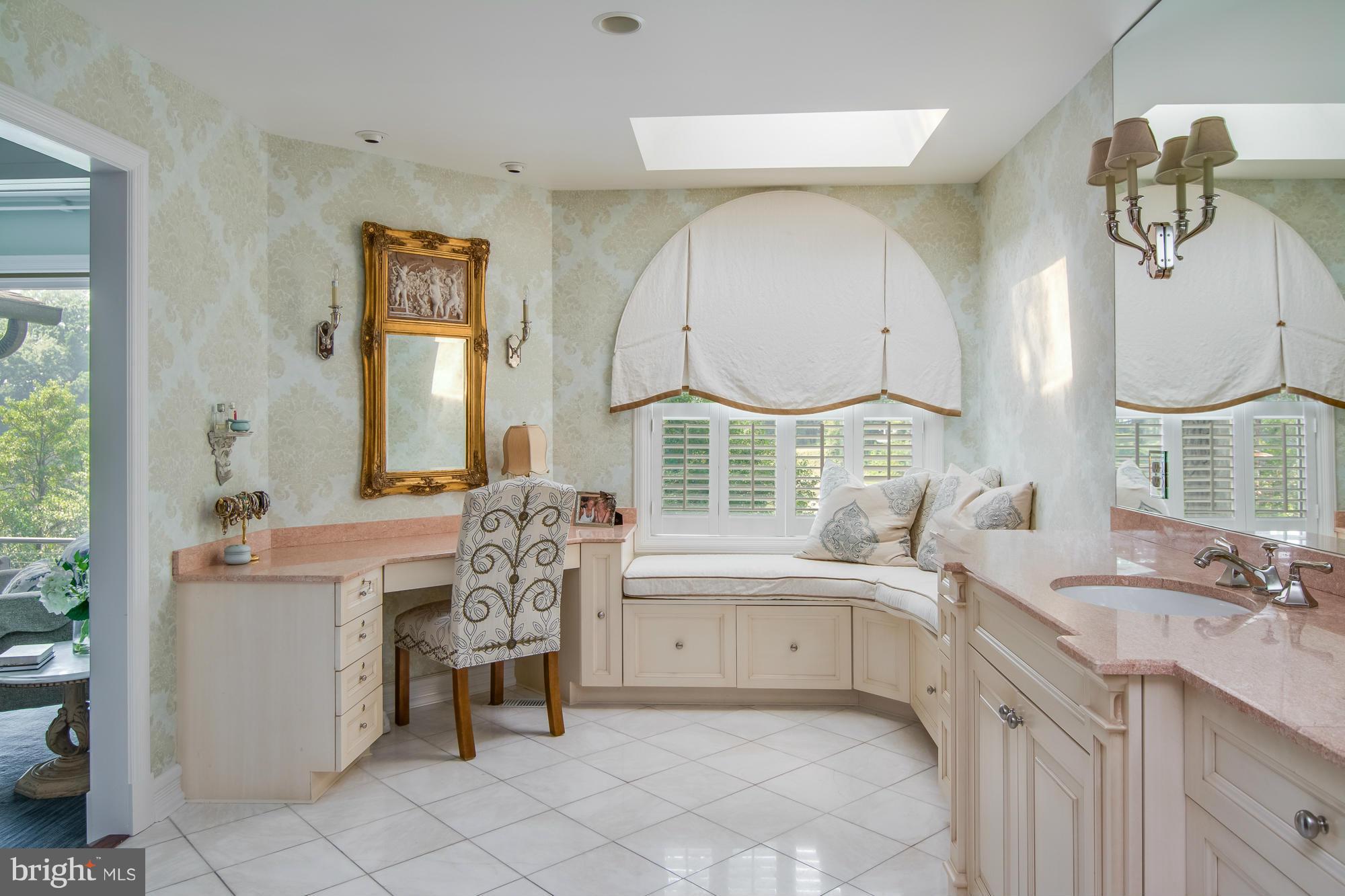 RUGBY HALL ESTATES - Residential
