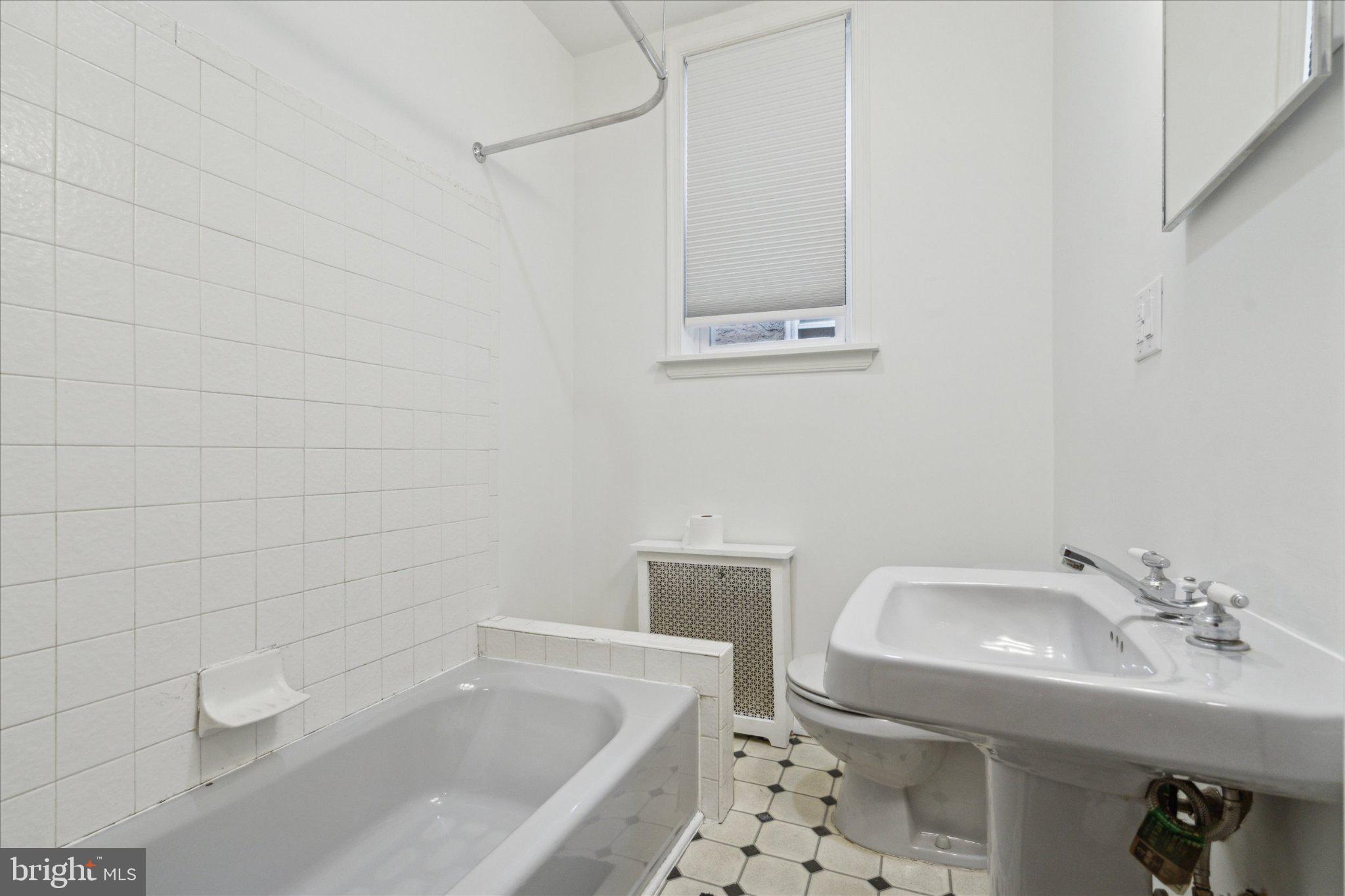 OLDE KENSINGTON - Residential