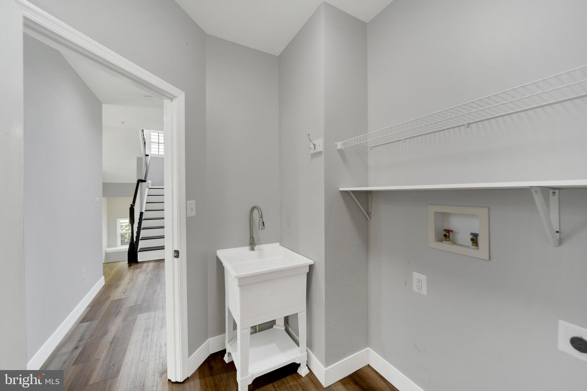 FIELDCREST - Residential
