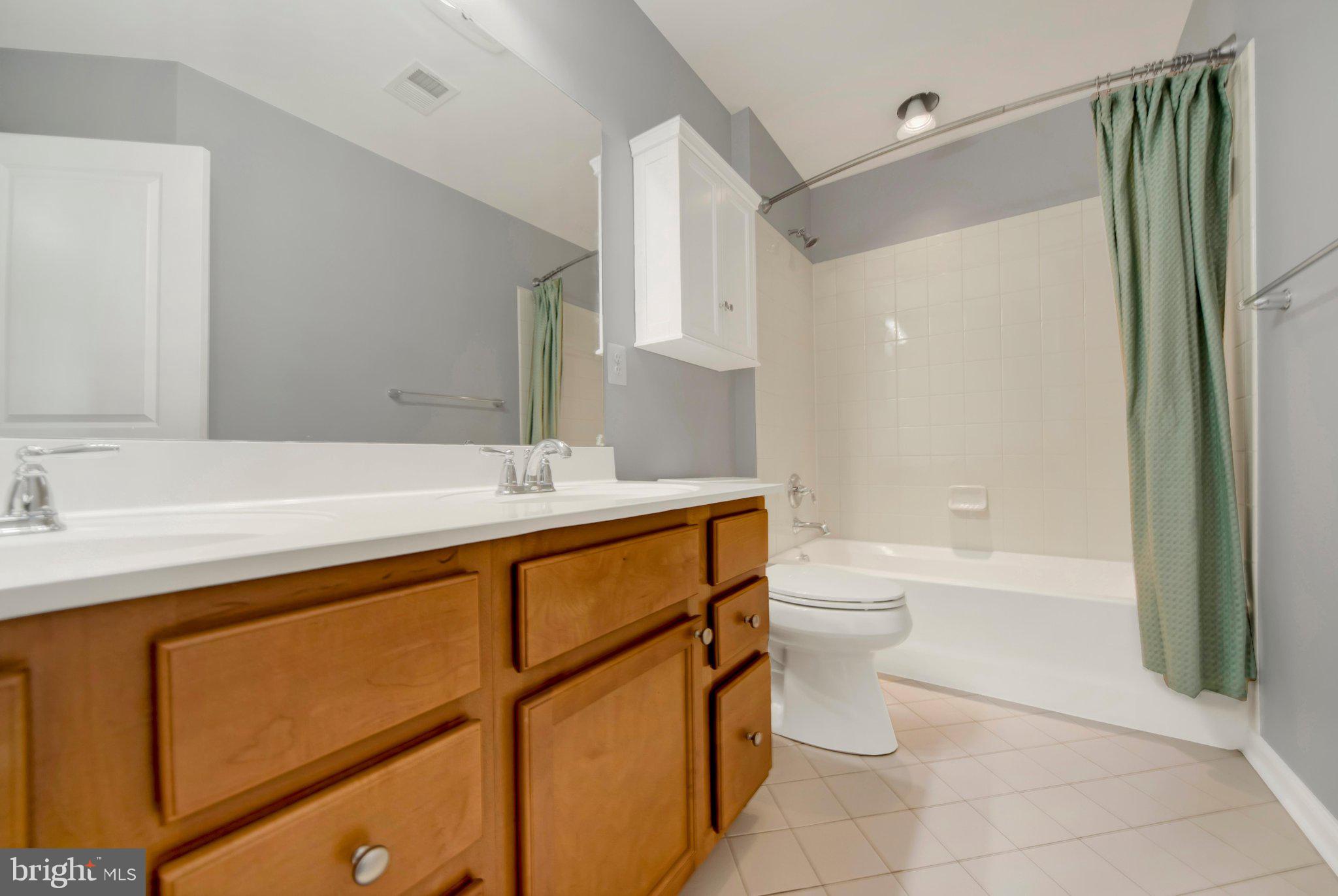 FIELDCREST - Residential