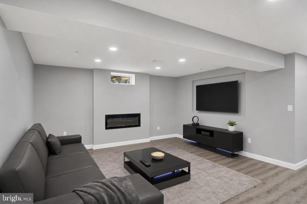 FIELDCREST - Residential
