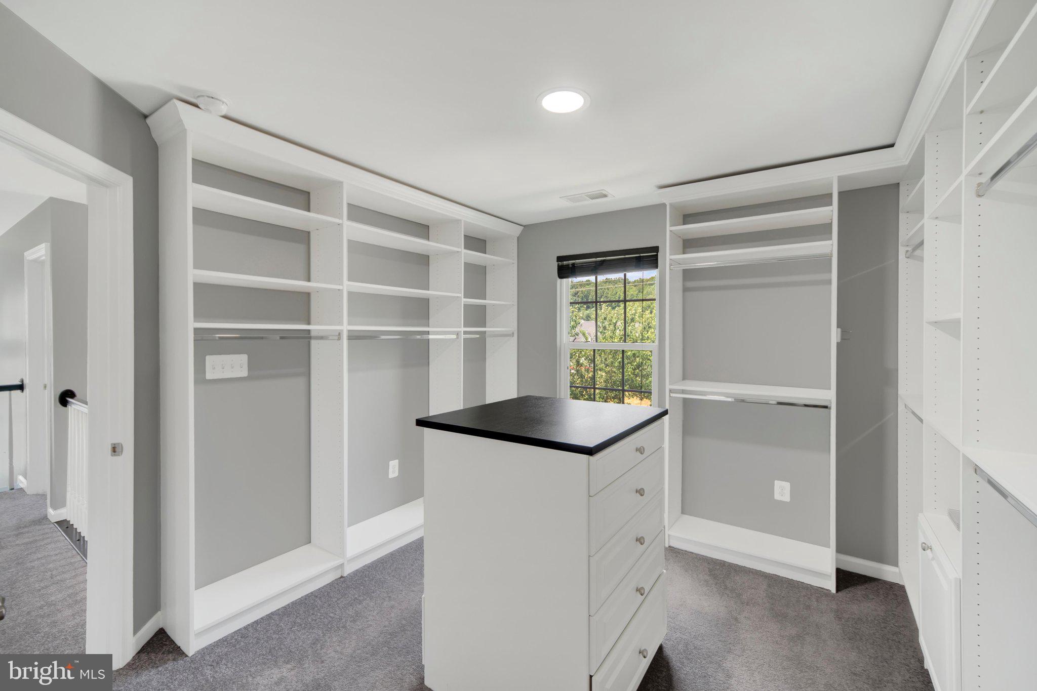 FIELDCREST - Residential