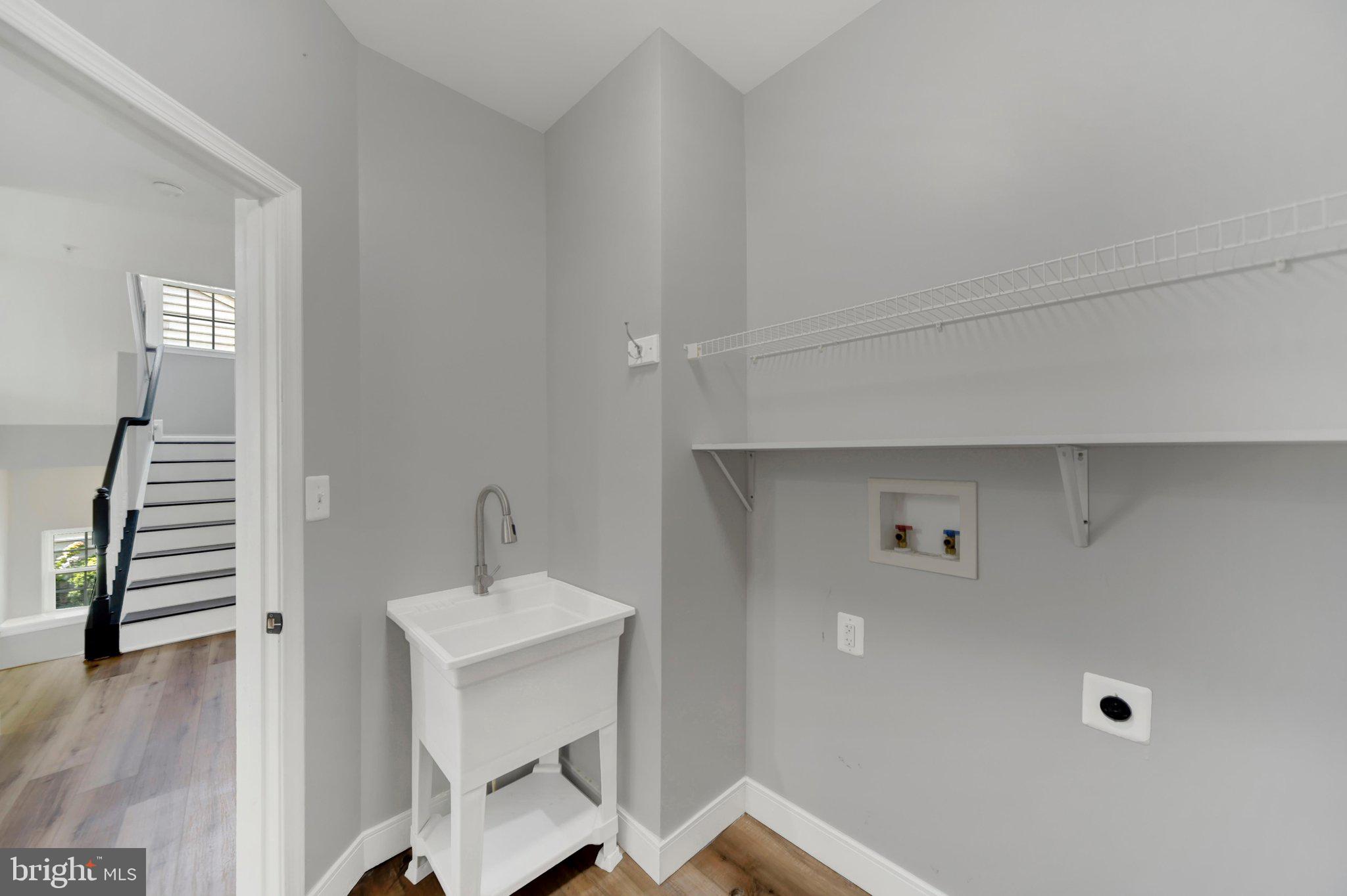 FIELDCREST - Residential