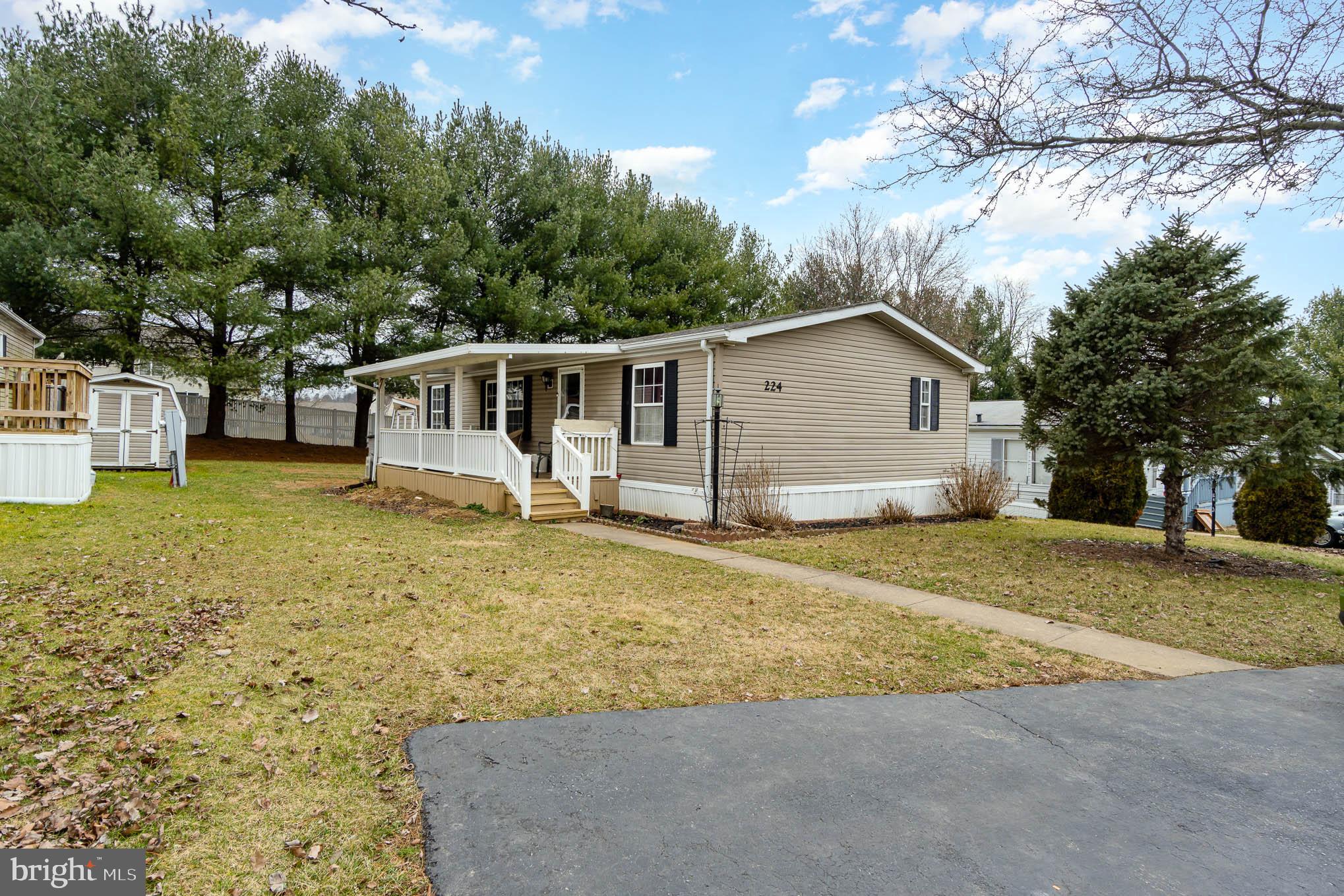 PHEASANT RIDGE MHP - Residential