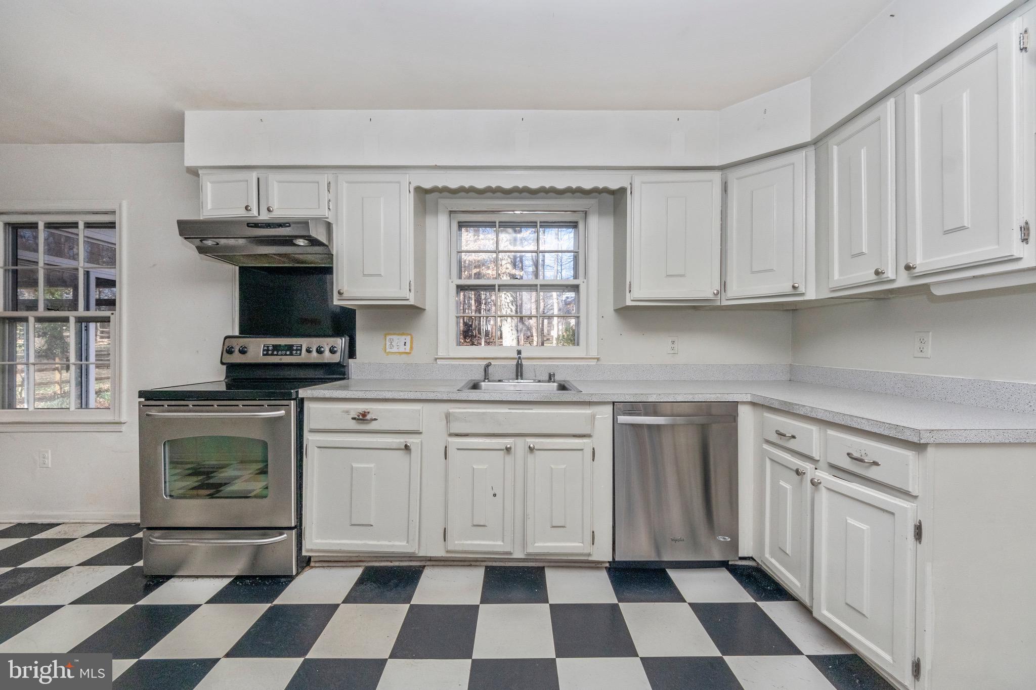 BEAVERBROOK - Residential
