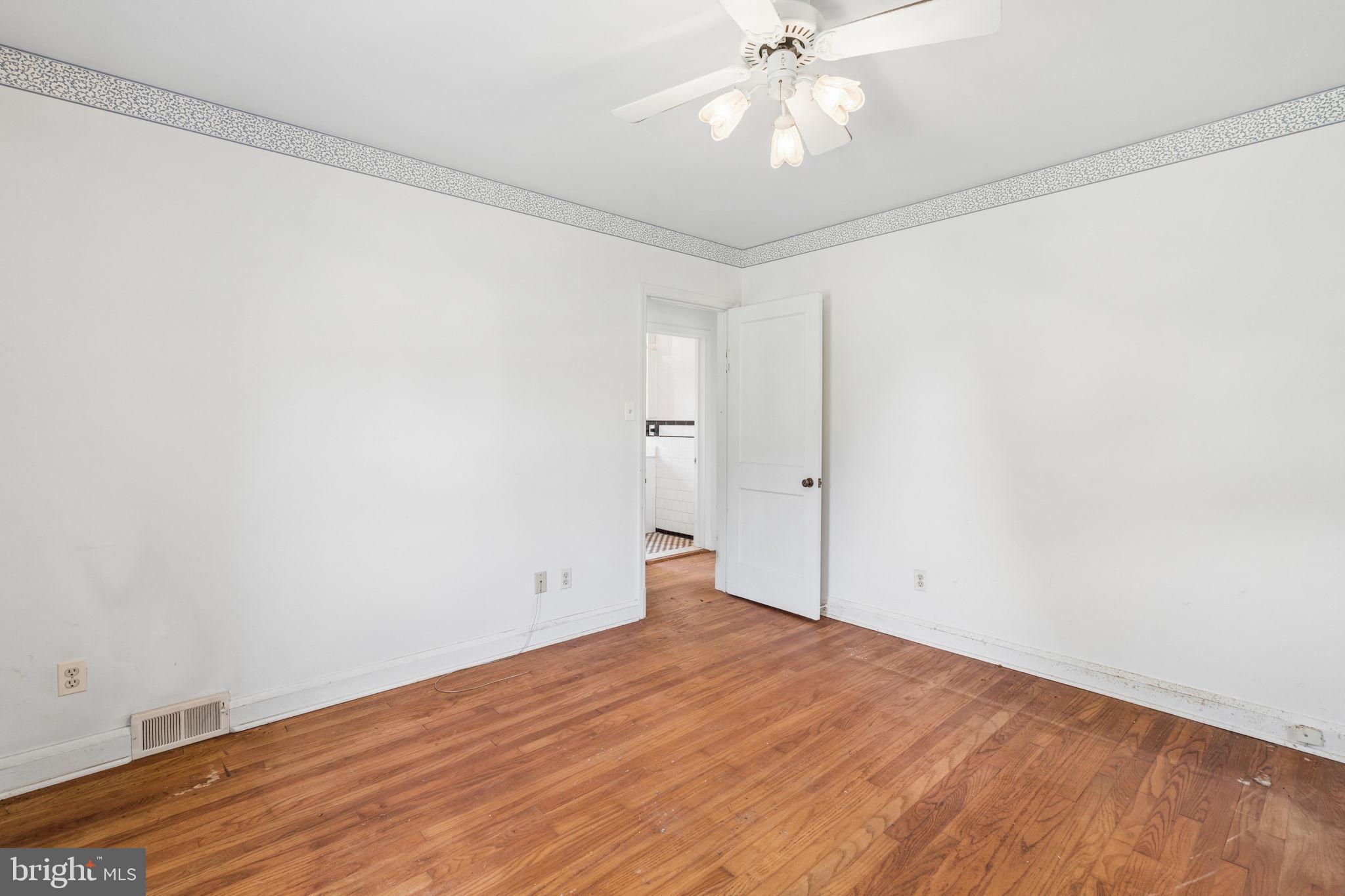 KINGSVILLE - Residential