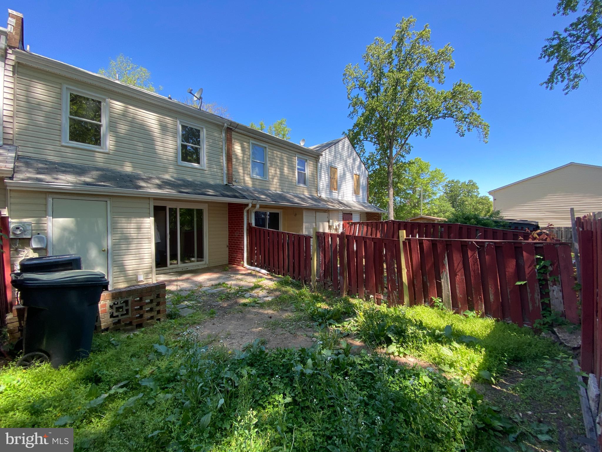 GEORGETOWN  VILLAGE - Residential Lease