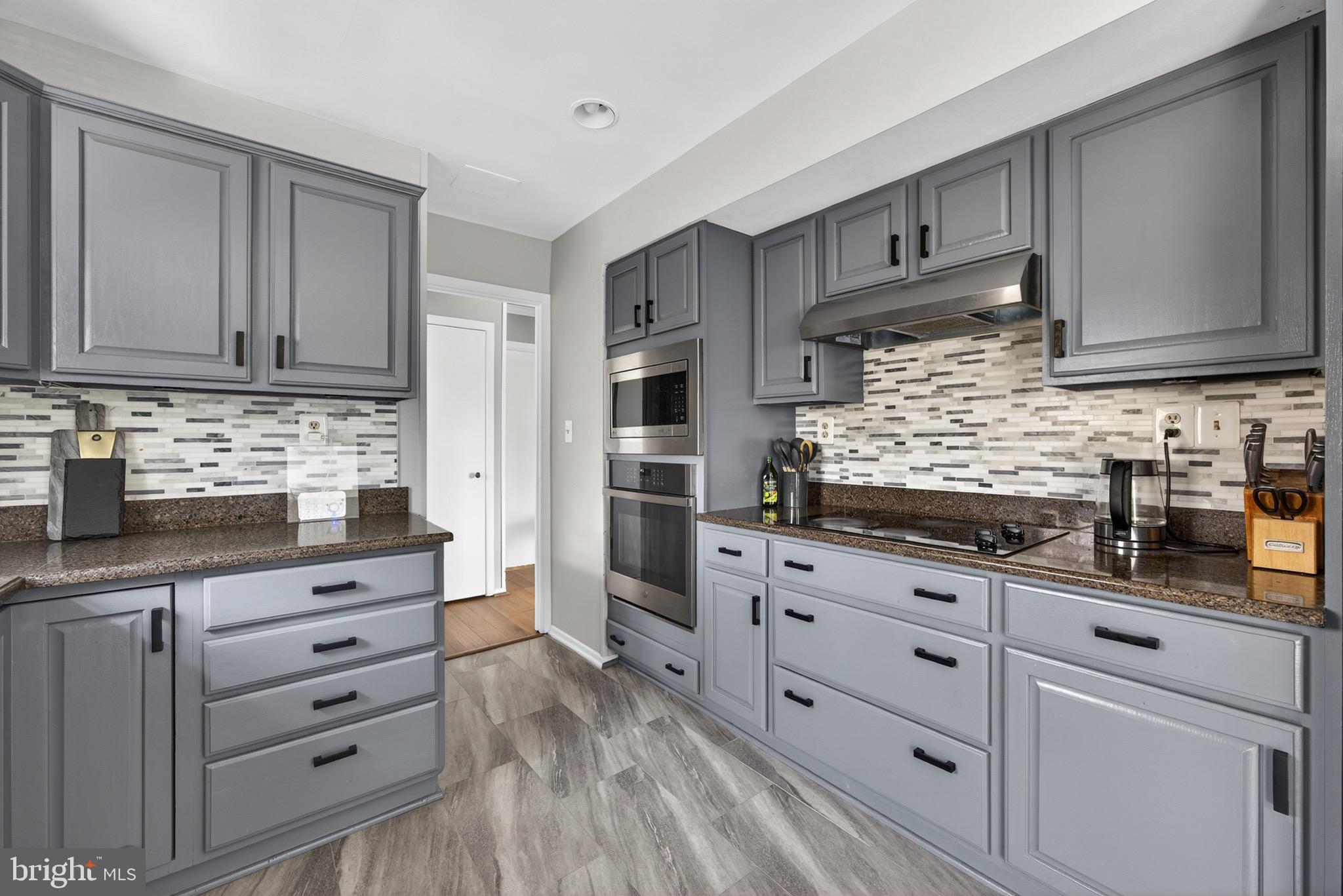 SOMERSET AT BELAIR - Residential