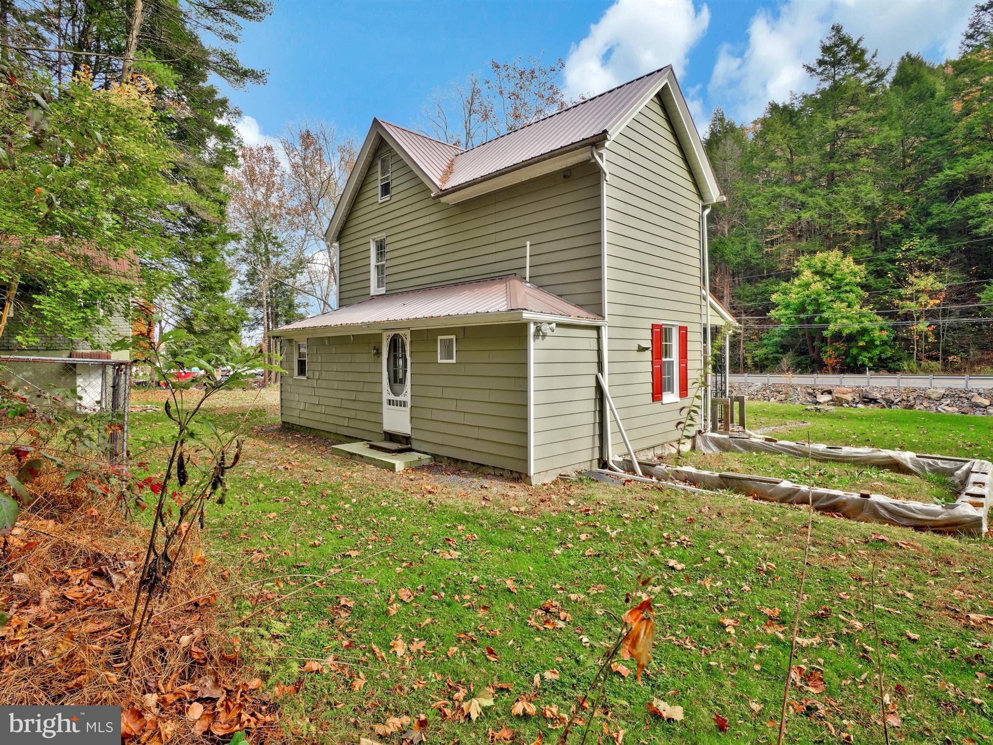PINE GROVE - Residential