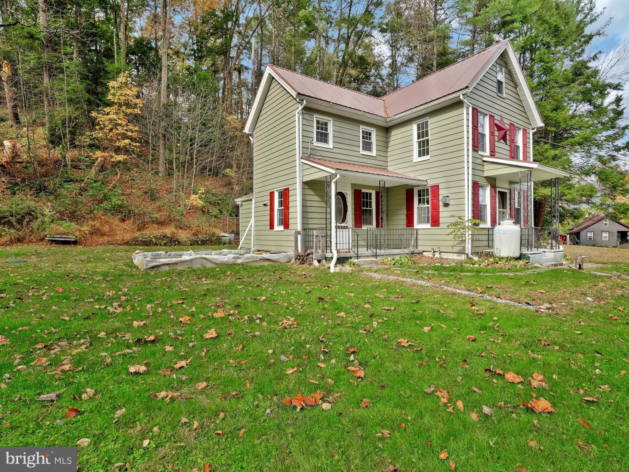 PINE GROVE - Residential