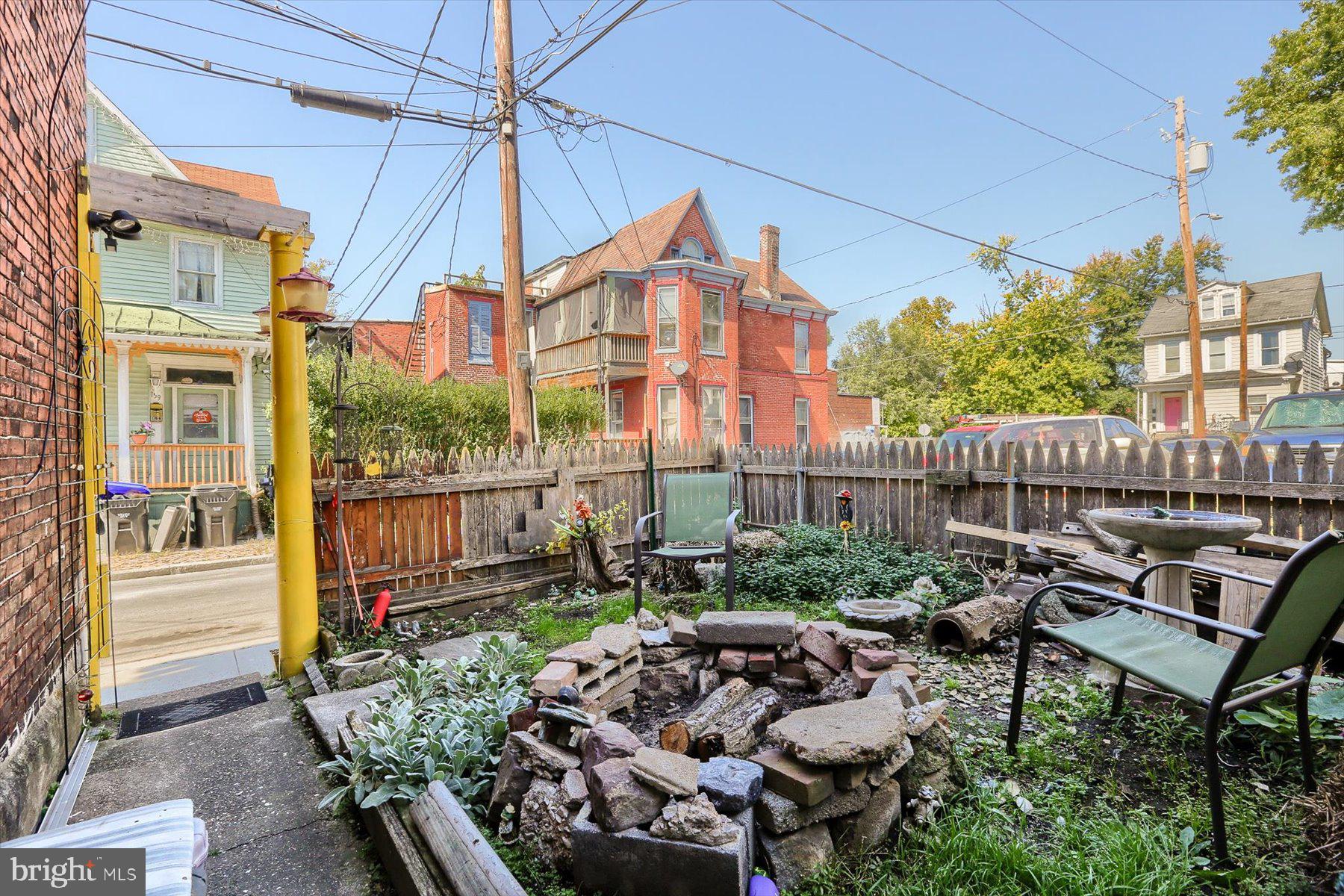 ALLISON HILL - Residential