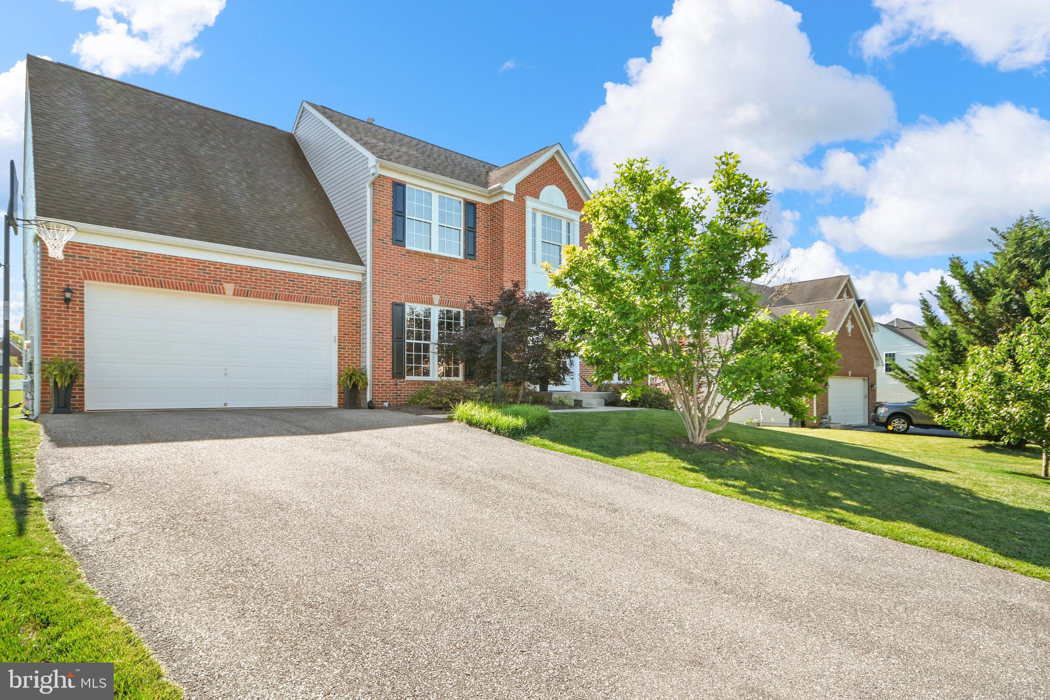 BROOKFIELD - Residential