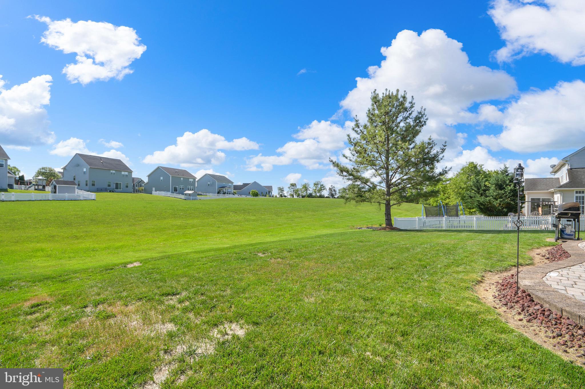 BROOKFIELD - Residential