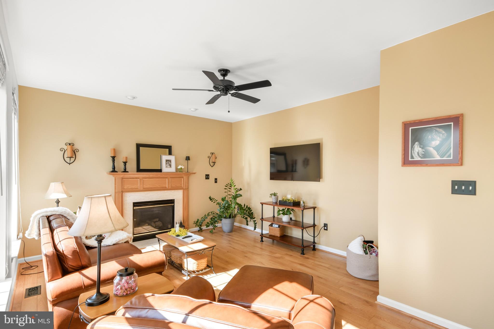 BROOKFIELD - Residential